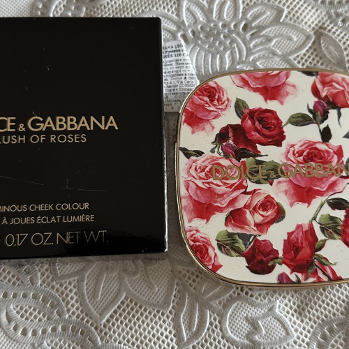 Dolce&Gabbana румяна с эффектом сияния -120