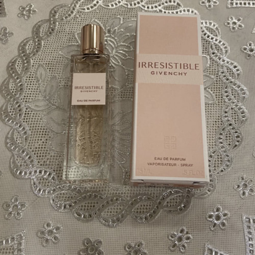 Новая Givenchy Irresistible Eau de Parfum Парфюмерная вода -15мл