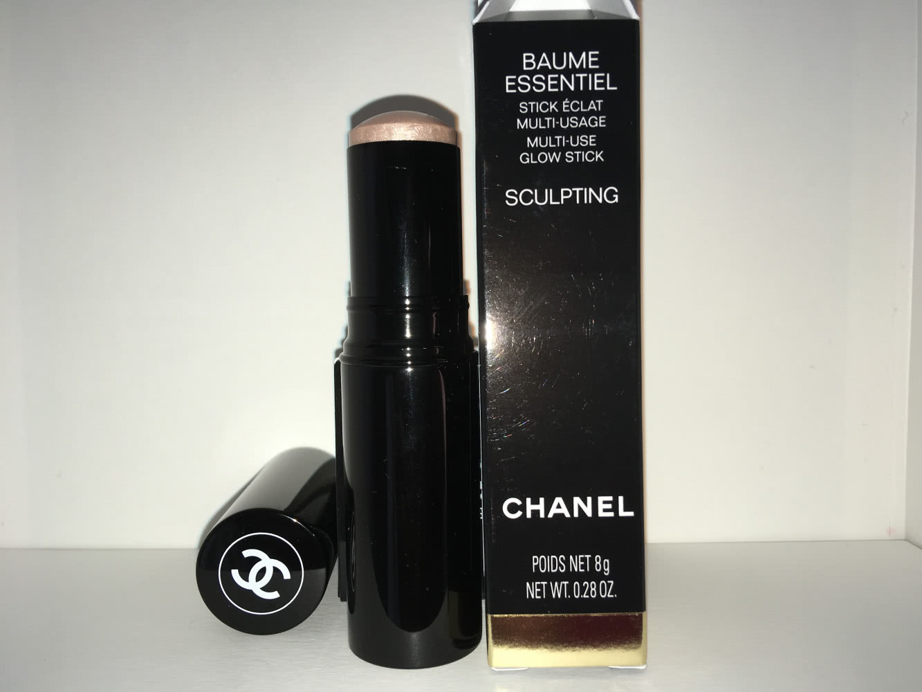 Chanel Baume Essentiel Multi-Use Glow Stick в оттенке SCULPTING