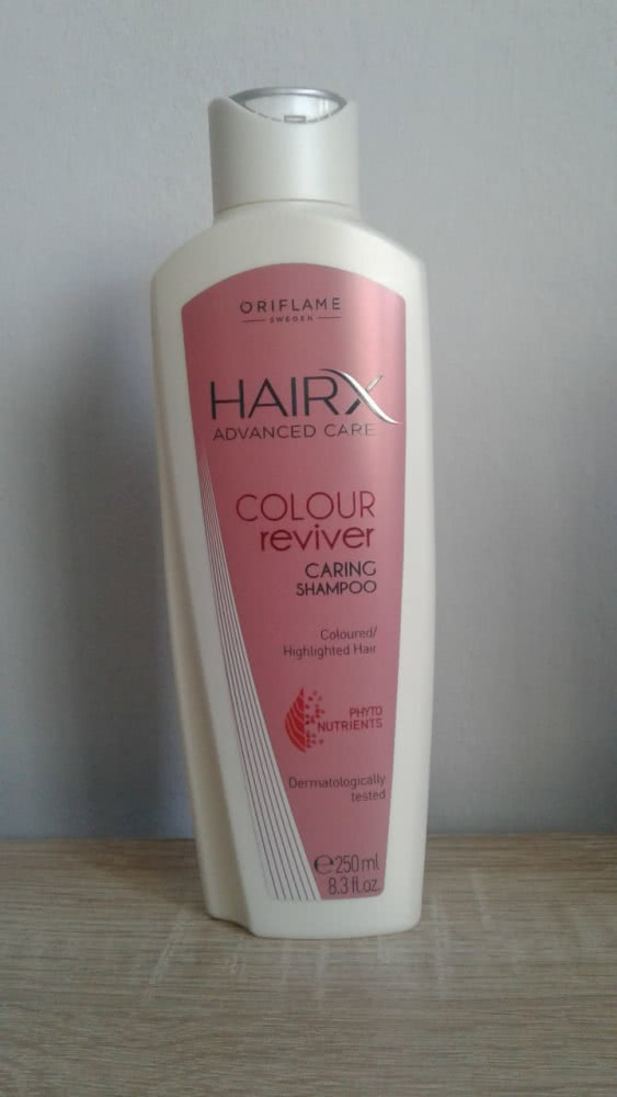 Ухаживающий шампунь для окрашенных волос HairX