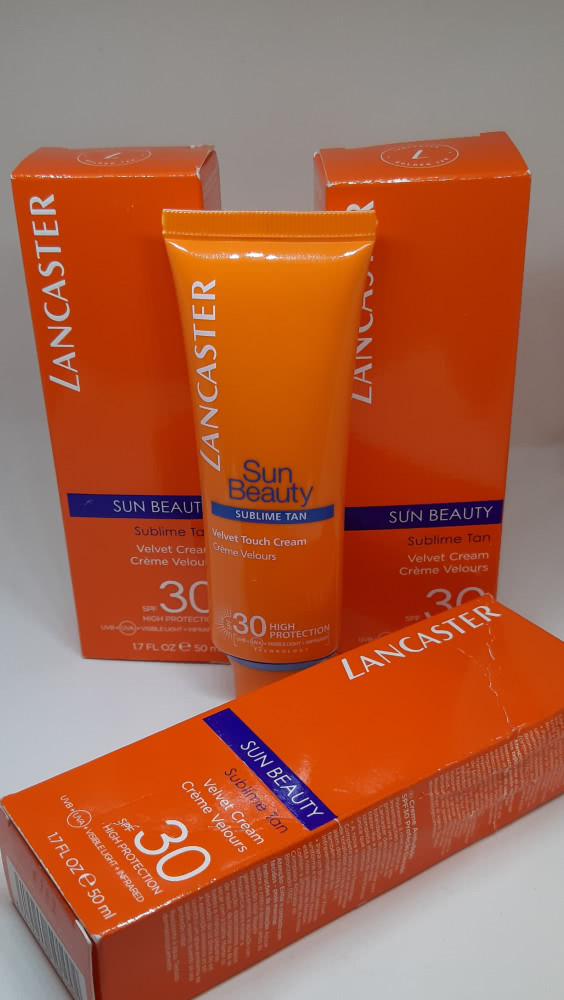 Lancaster sun beauty spf 30 velvet touch нежный солнцезащитный крем для лица 50 мл