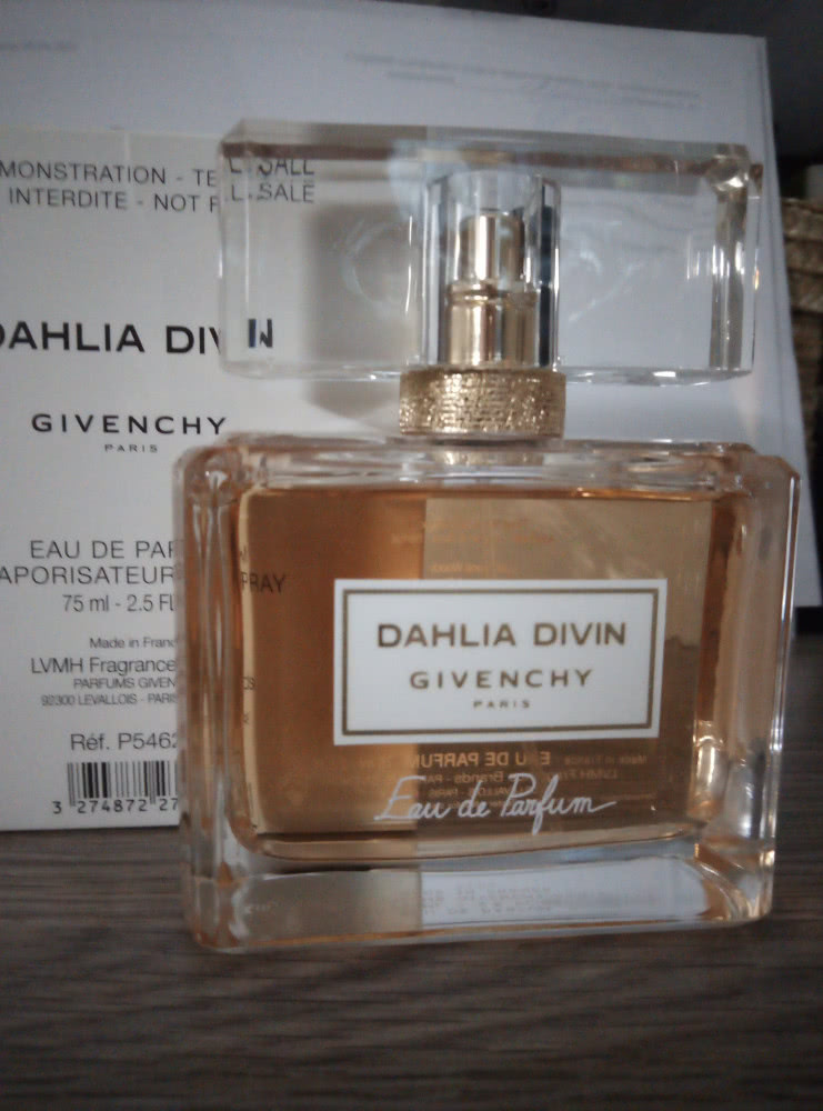 Givenchy Парфюмерная вода DAHLIA DIVIN 75ml Тестер