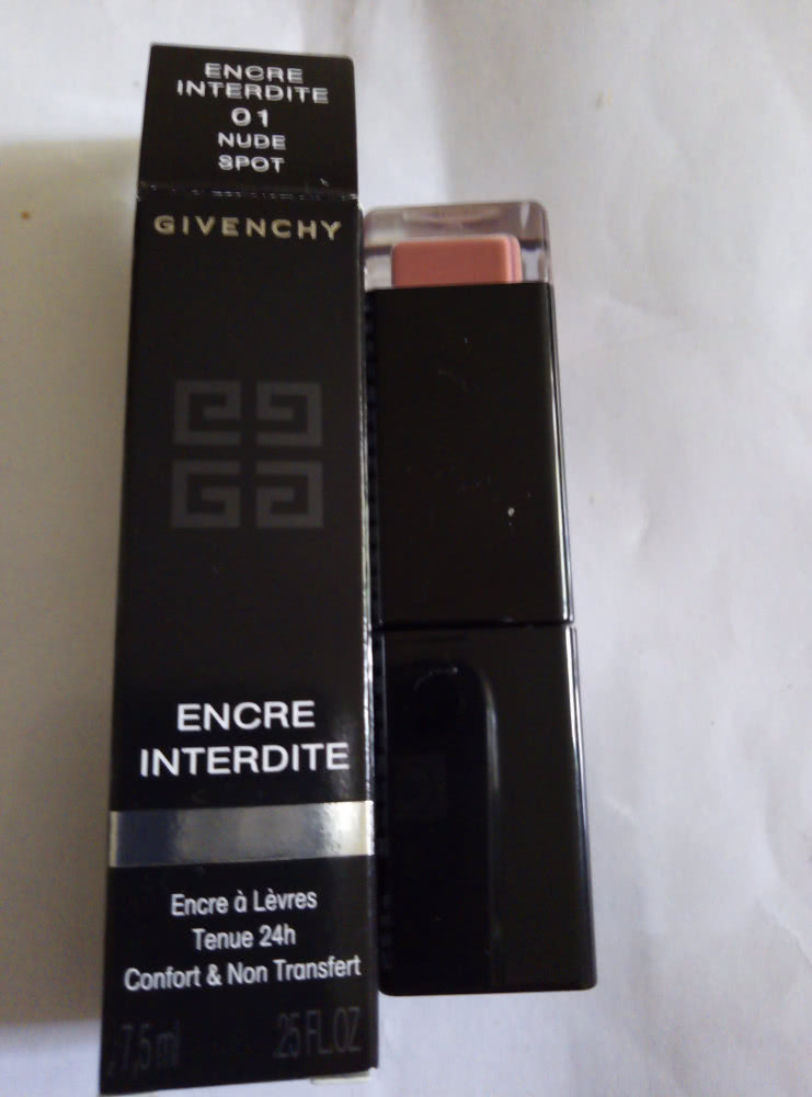 Givenchy Тинт для губ ENCRE INTERDITE #01 NUDE SPOT