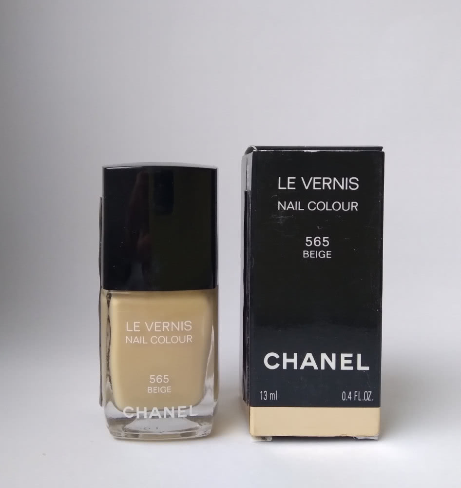 Chanel 565 beige лак