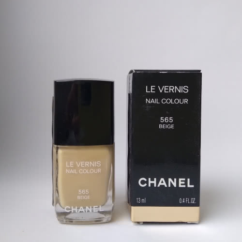 Chanel 565 beige лак