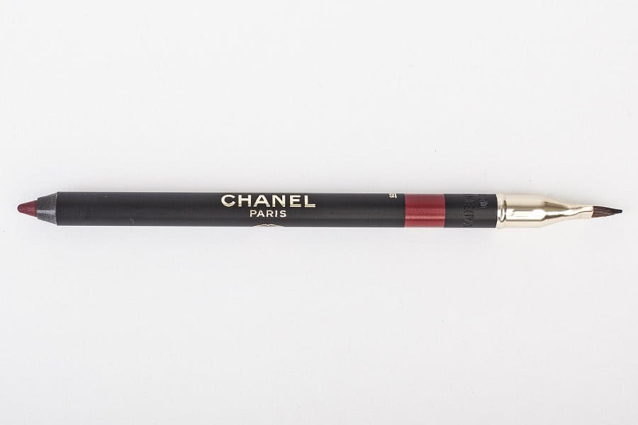 Карандаш для губ Chanel Le Crayon Levres оттенок Seduction 98