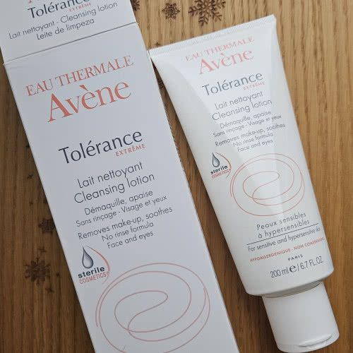 Avene tolerance extreme cleansing lotion, новый, в дар