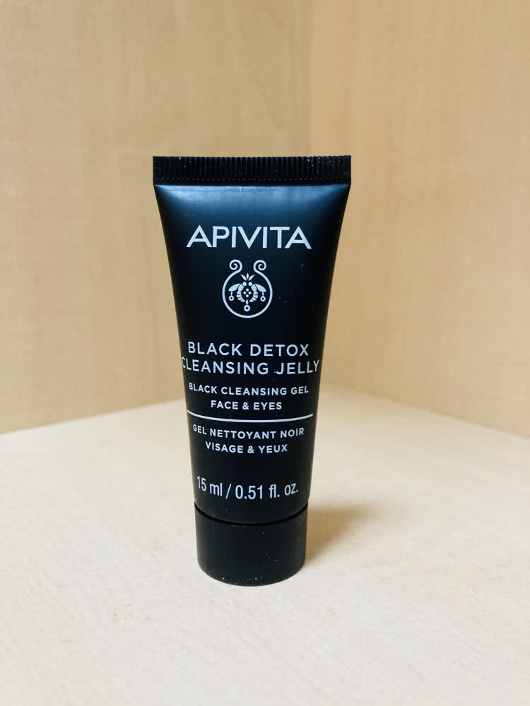 APIVITA, Очищающий гель для лица и глаз Black Detox