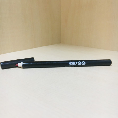 Карандаш 19/99 Beauty Precision Colour Pencil в оттенке Voros