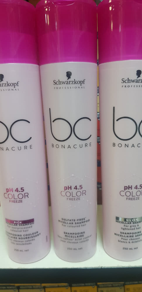 Шампуни Schwarzkopf для окрашенных волос.