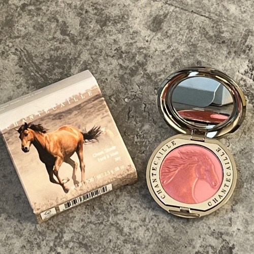 Румяна Chantecaille Philanthropy Cheek collection, Horse (Joy, лошадка)