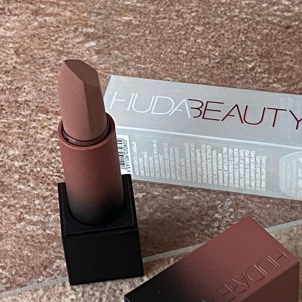 Huda beauty power bullet matte 2025 lipstick joyride