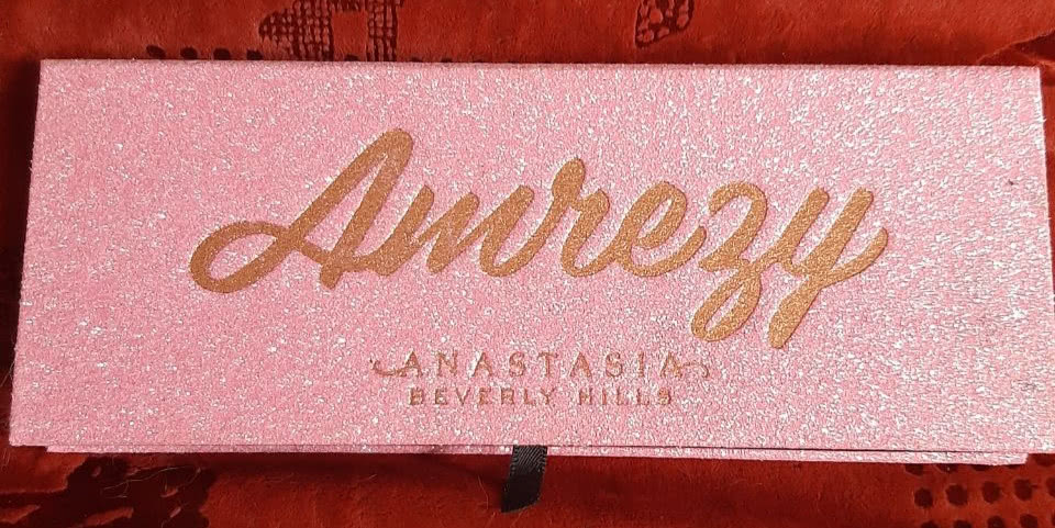 Anastasia Beverly Hills Amrezy Eyeshadow and Pressed Pigment Palette