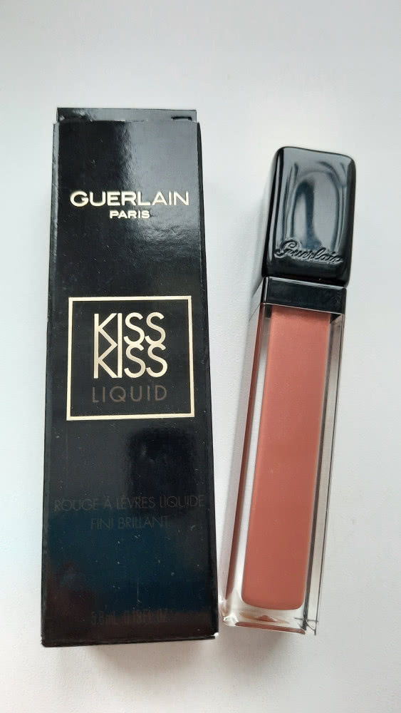 Жидкая глянцевая помада для губ Guerlain Kiss kiss liquid