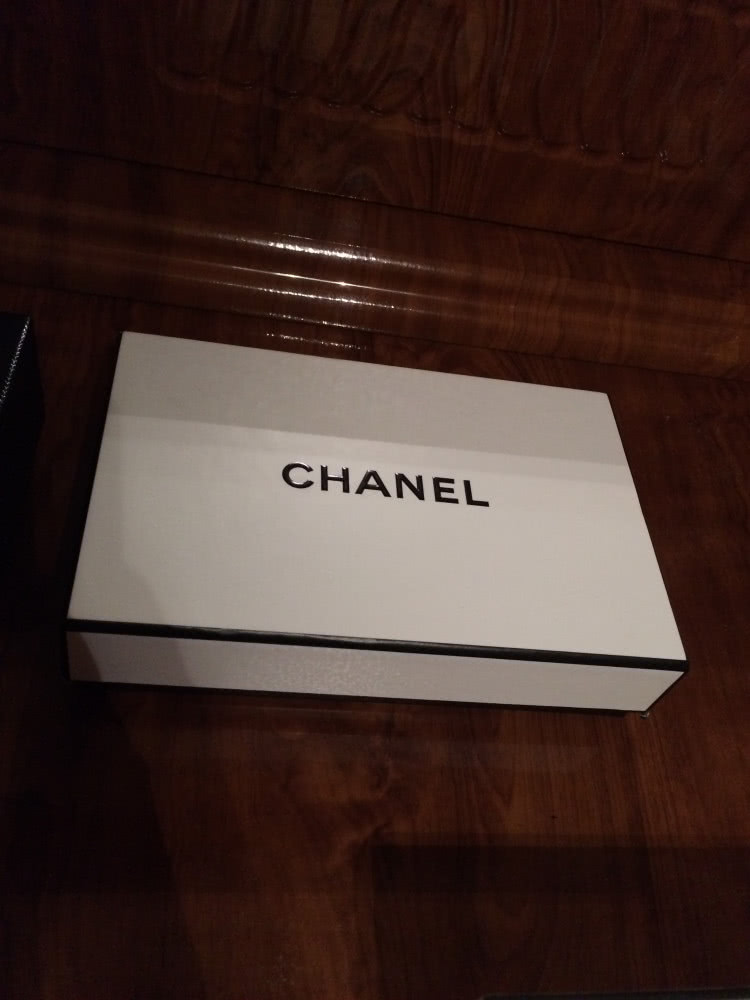 Chanel коробка