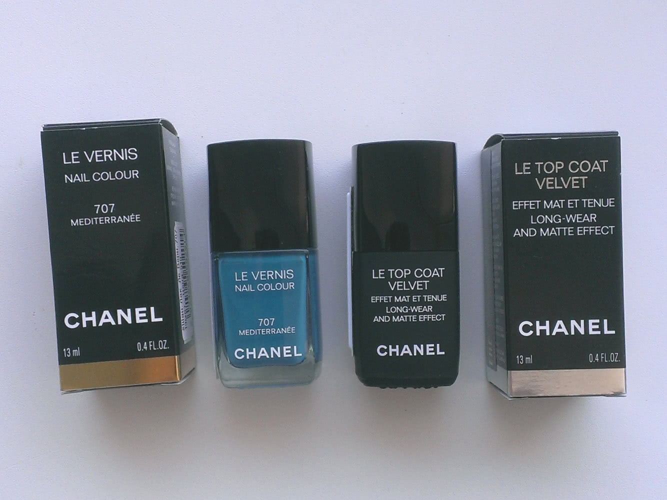 Новые лаки Chanel Le Vernis Nail Colour #707 Méditerranée и матовый топ Le Top Coat Velvet