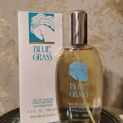 Парфюмерная вода Blue Grass от Elizabeth Arden