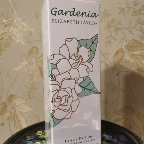 Парфюмерная вода Gardenia от Elizabeth Taylor