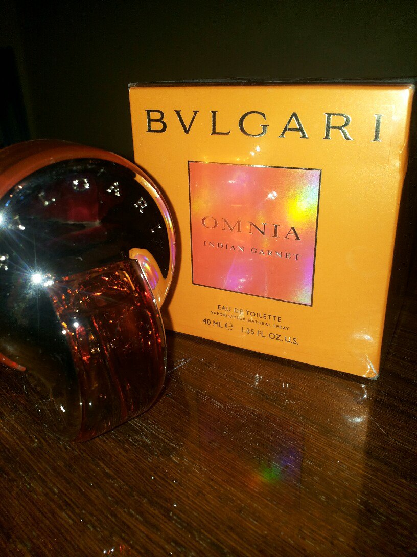 Продам парфюм Bvlgari Indian garnet