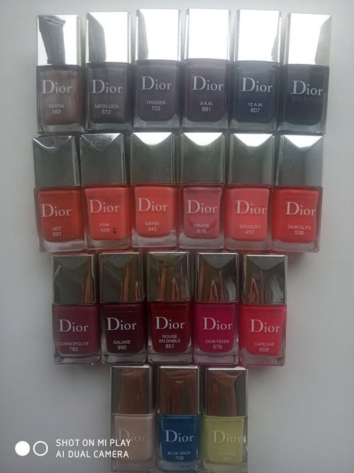 Коллекция лаков для ногтей Dior