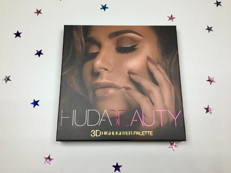Huda Beauty- 3D Highlight Palette (The Golden Sands Edition)