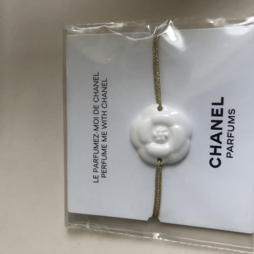 Chanel, браслет камелия, керамика.