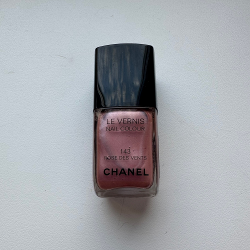 Chanel лак для ногтей 143 rose des vents