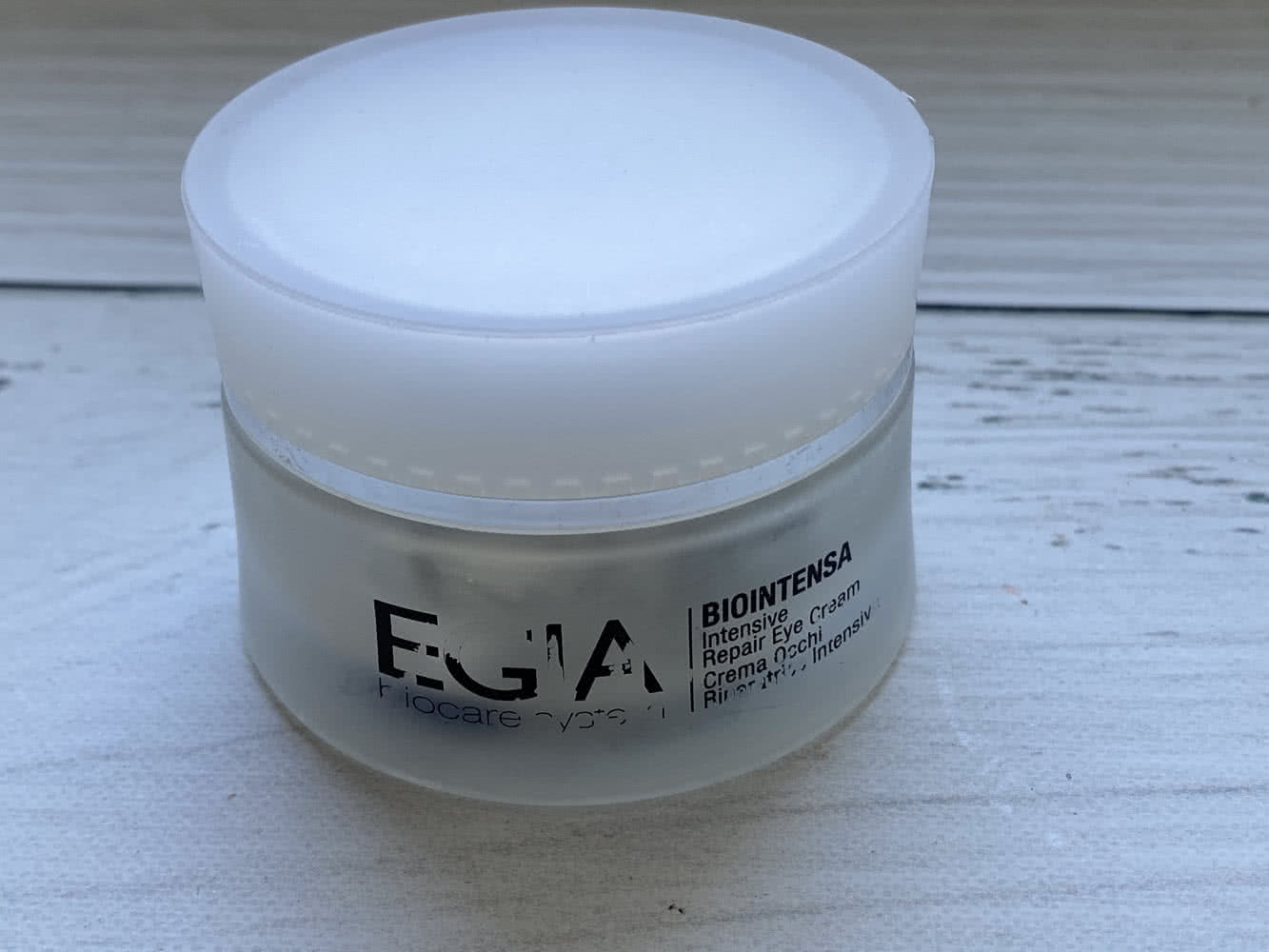 Egia Intensive repair eye cream крем для век с фитостволовыми клетками