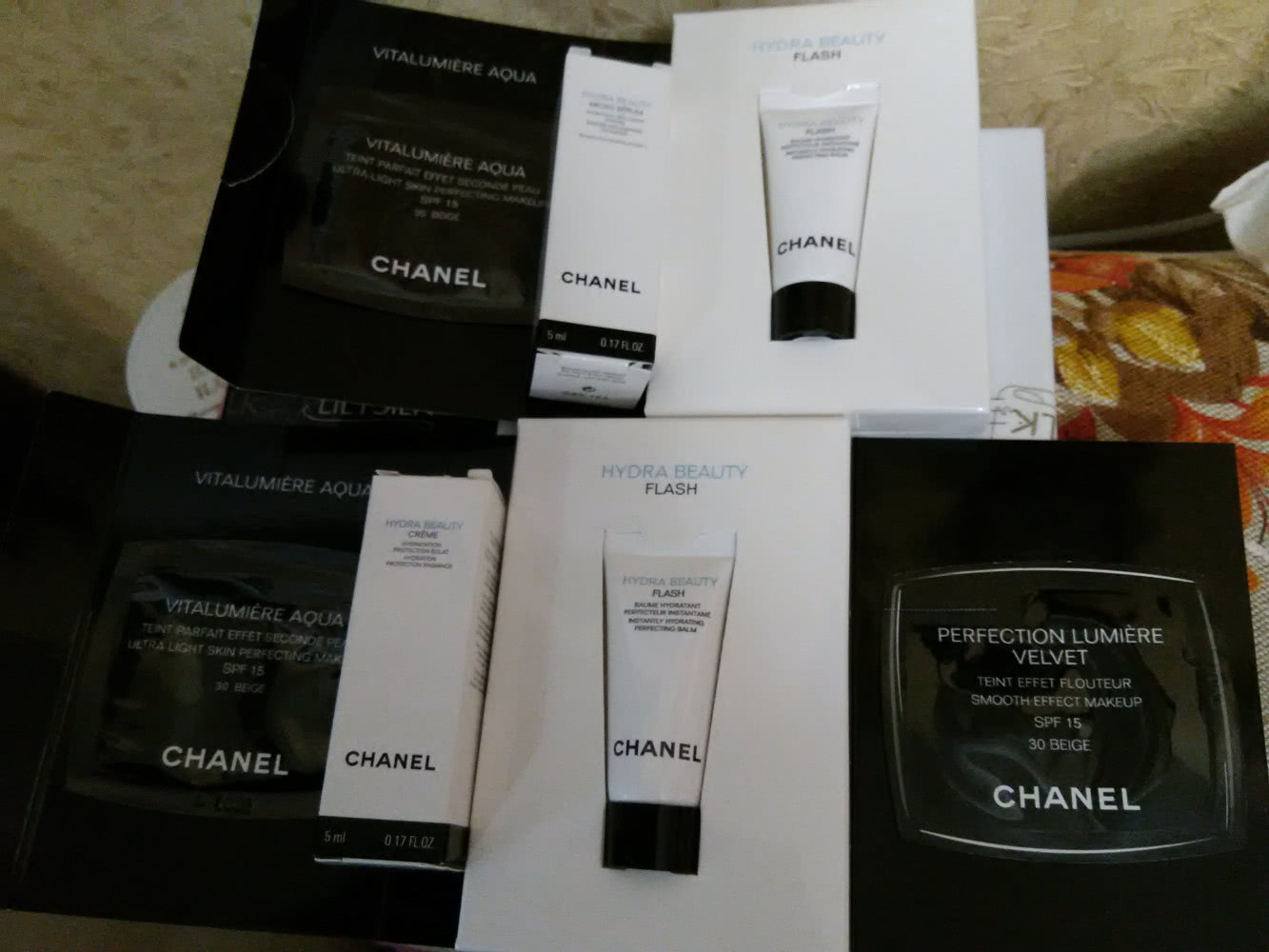 Лот ухода от Chanel
