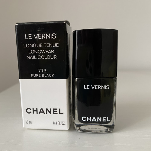Лак для ногтей Chanel 713 Pure Black