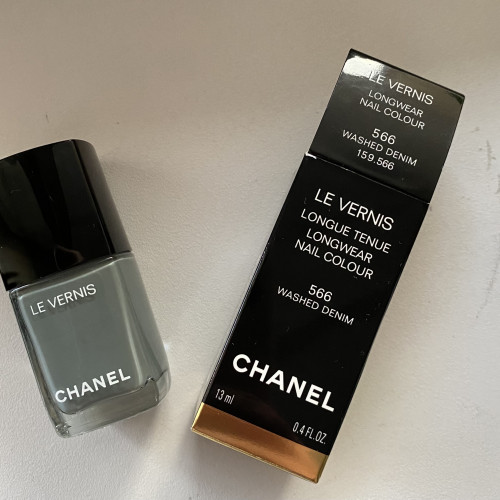 Chanel Le Vernis 566 Washed denim