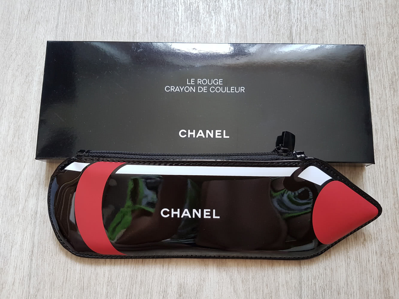 Косметичка-пенал Chanel