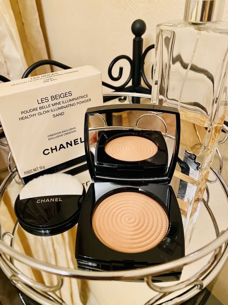 Пудра Chanel Healthy Glow Illuminating Powder лимитка