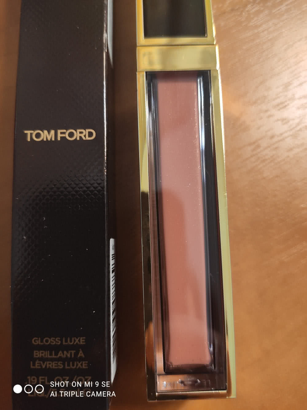 Новый блеск для губ TOM FORD gloss luxe в оттенке RAVISH
