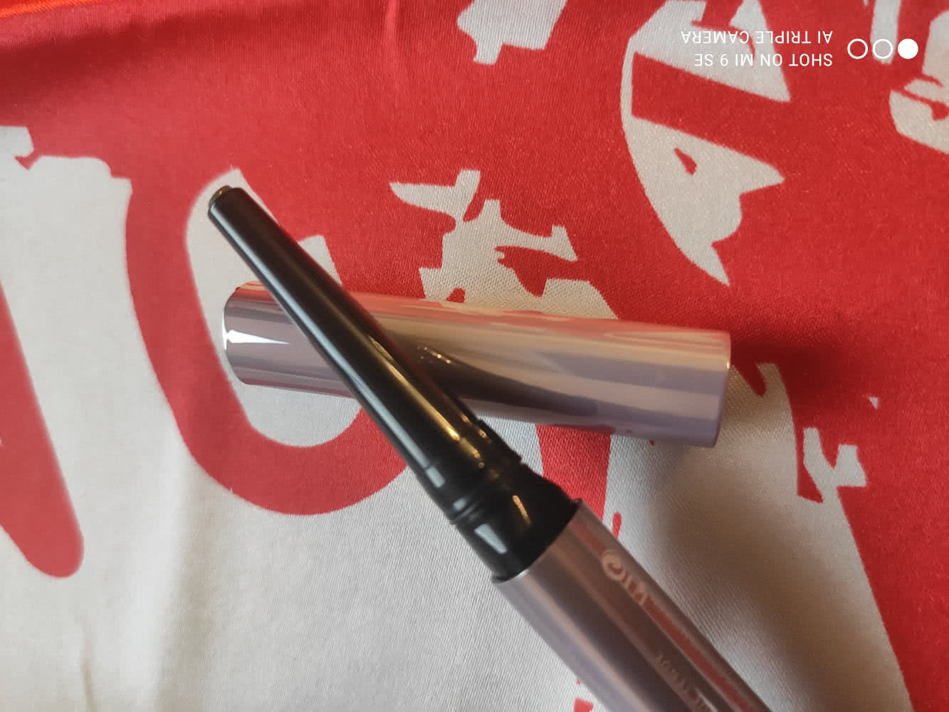 Карандаш для глаз Fenty Beauty Flypencil Longwear Pencil Eyeliner оттенок Bank Tank