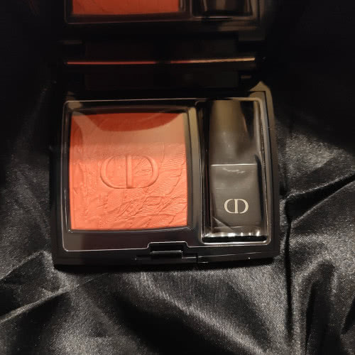 DIOR ROUGE BLUSH BIRDS OF A FEATHER оттенок 462 Coral Flight
