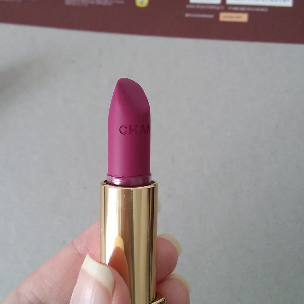Матовая Chanel lipstick 50 la romanesque