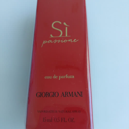 Новая миниатюра Giorgio Armani Sì Passione Eau De Parfum 15 мл.