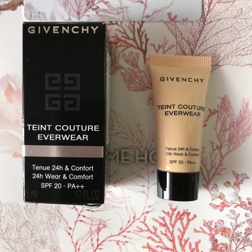 Givenchy Teint Couture Everwear SPF20 Y110
