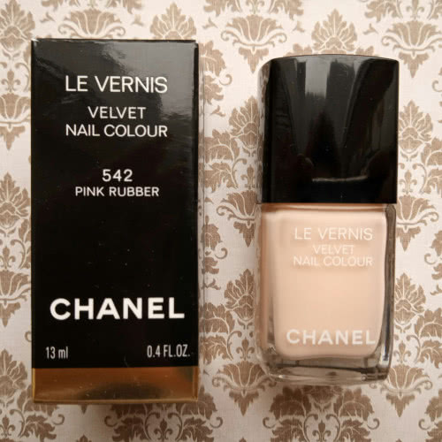 Chanel Le Vernis Velvet Nail Colour #542 Pink Rubber