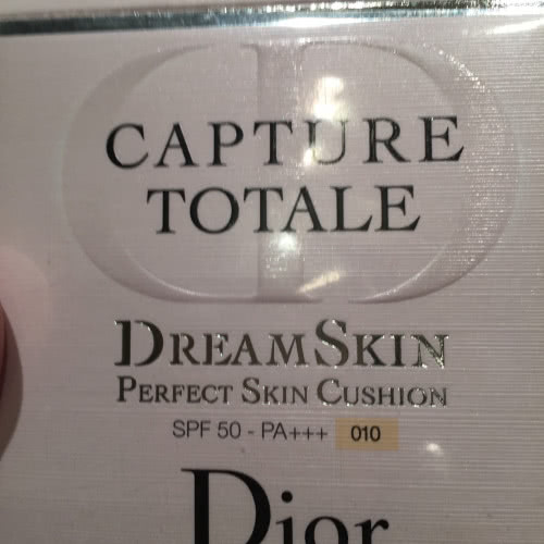 Кушон Dior + Золотая карта Рив Гош в подарок