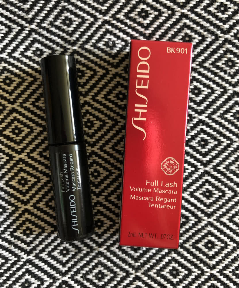 Shiseido Full Lash Volume Mascara миниатюра тушь для ресниц черная 2 мл.