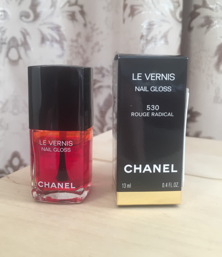 Chanel Le vernis 530 rouge radical
