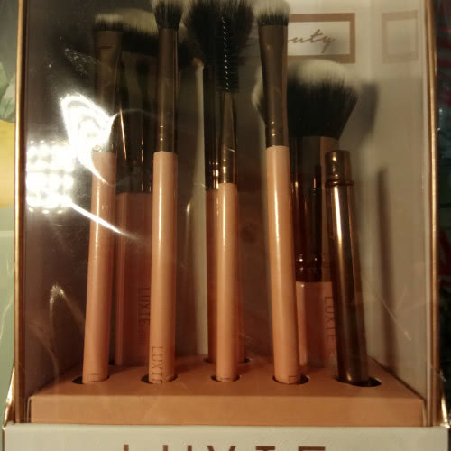 кисти LUXIE – ROSE GOLD COMPLETE FACE BRUSH SET