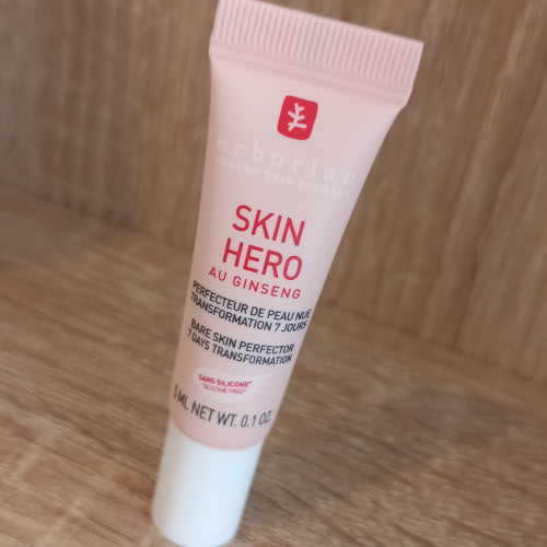 Миниатюра крема для лица, выравнивающего текстуру и тон кожи Erborian Skin Hero Bare Skin Perfector