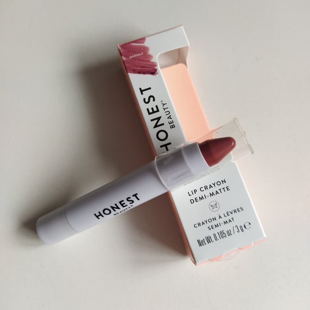 Honest Beauty Lip Crayon-Demi Matte Marsala матовая помада-карандаш в оттенке Marsala