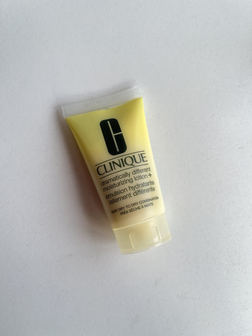 Увлажняющий лосьон CLINIQUE dramatically different moisturizing lotion