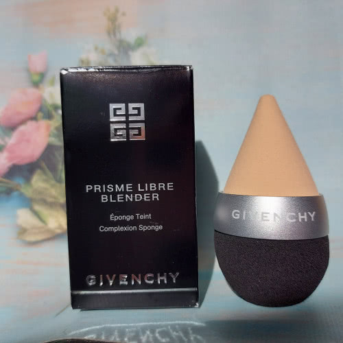 Бьюти блендер/спонж  Givenchy Prisme Libre Blender