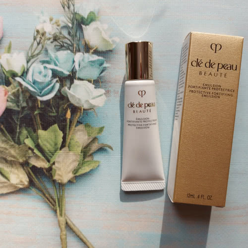 Эмульсия Cle De Peau Protective Fortifying Emulsion