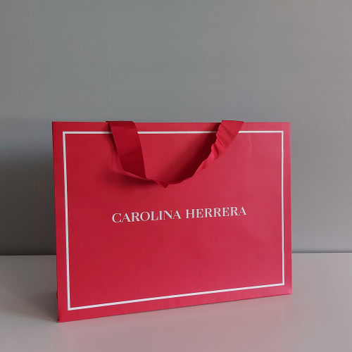 Пакет Carolina Herrera